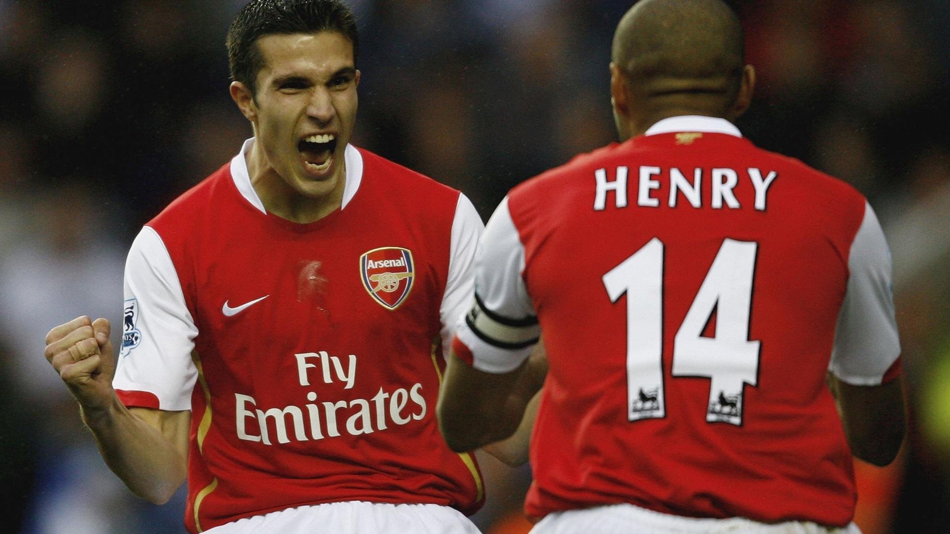 各路豪强在赛场上搏杀，展现出强大竞技实力，各路豪杰是什么意思